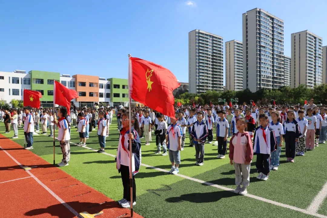 国防润童心，共筑强国梦——一箭河实验小学第四周升旗仪式