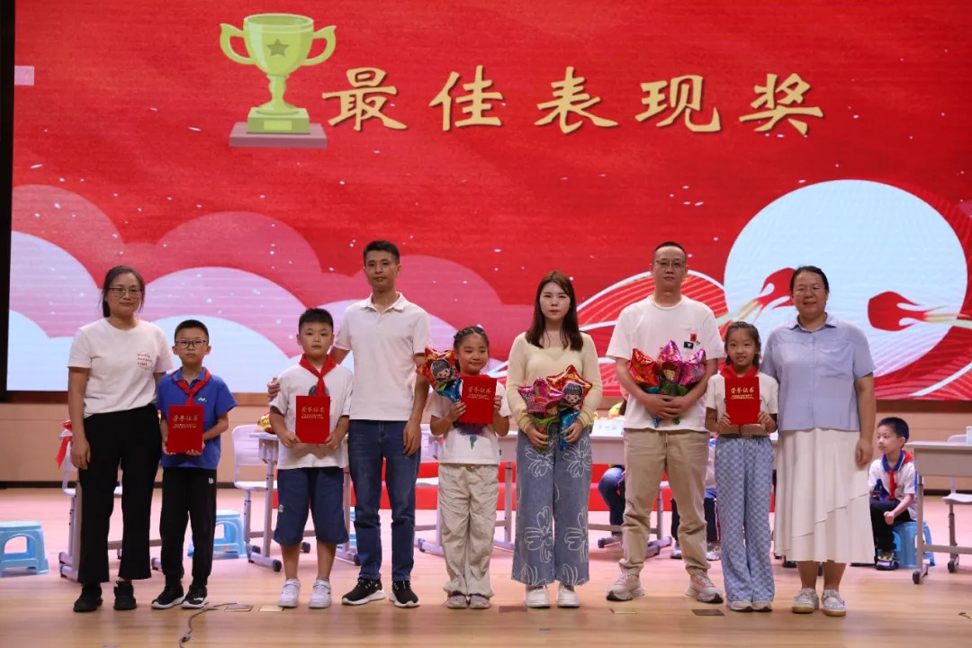 秋日家校絮语，共绘成长画卷——一箭河实验小学三年级家长学校活动