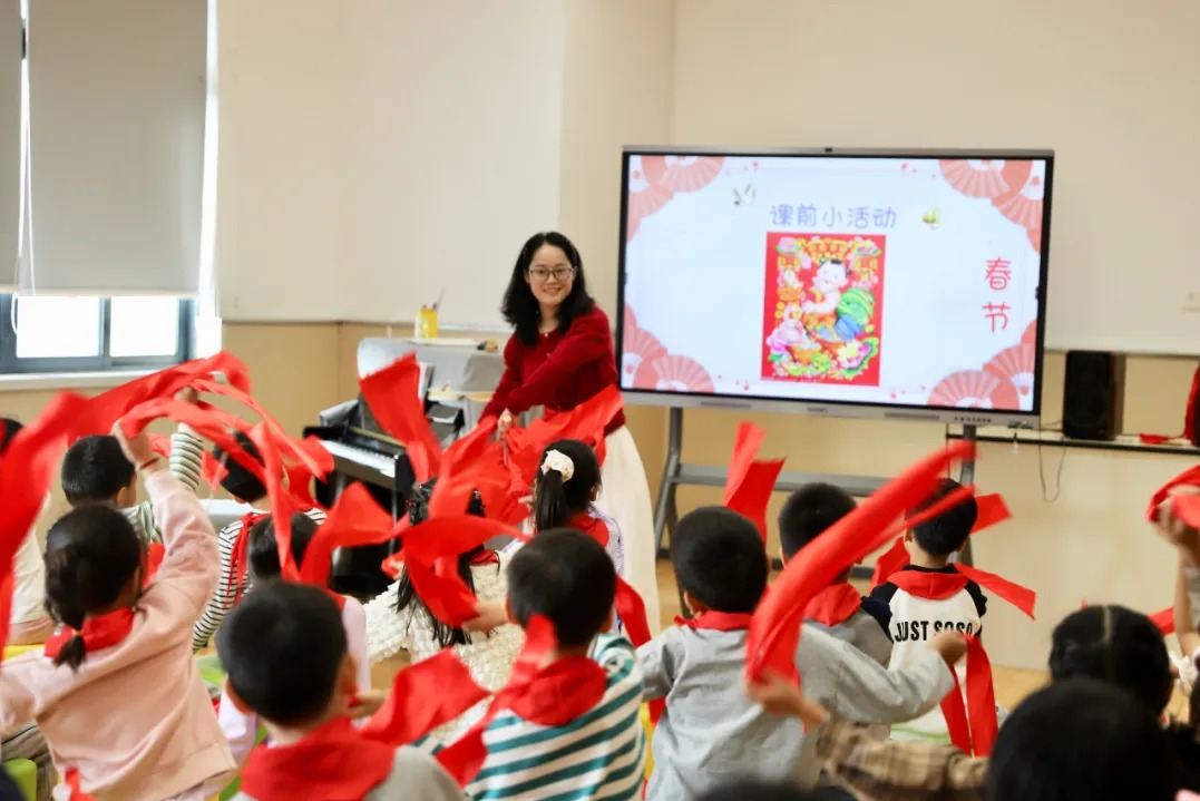 “乐”在课堂 “研”在金秋
